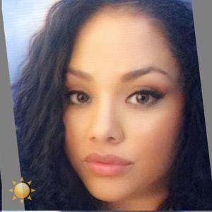 Meet your Posher, Yesenia